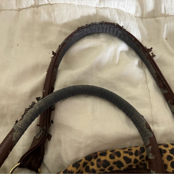 Cheetah Duffel Bag - Picture 9 of 10